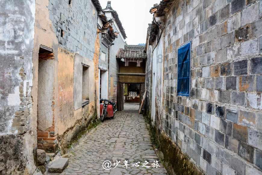 能量金徽龙年生肖纪念酒发布,格兰威特推出200周年限量版12年